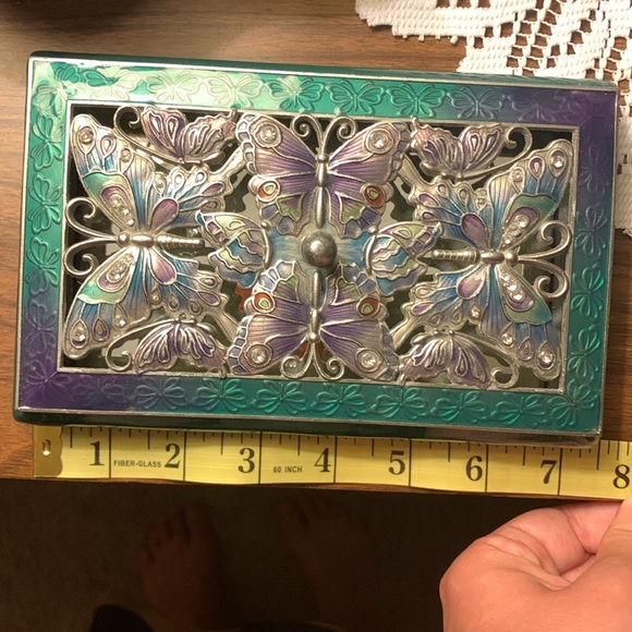 Metal enamel butterfly trinket jewelry box - Picture 3 of 5